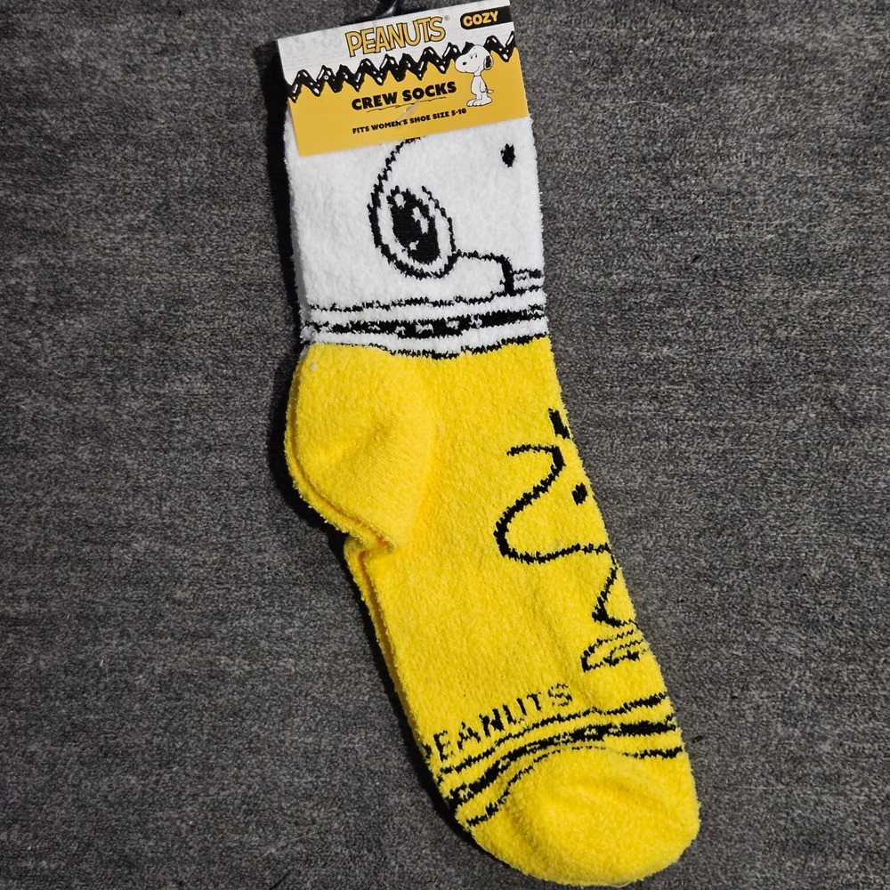Peanuts Snoopy Woodstock Cozy Crew Socks Yellow White Womens Size 5-10 NEW